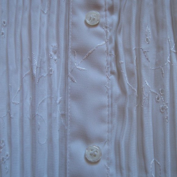 East 5th White Sheer Short Sleeve Shirt - Picture 6 of 10